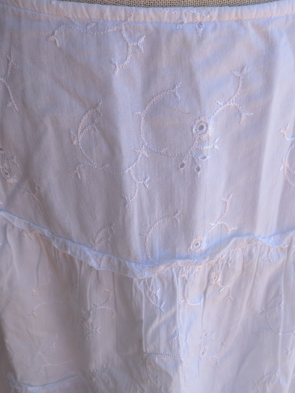 Mossimo Eyelet Floral Embroidered Midi 100% Cotton Skirt Cottagecore Feminine - Picture 2 of 7